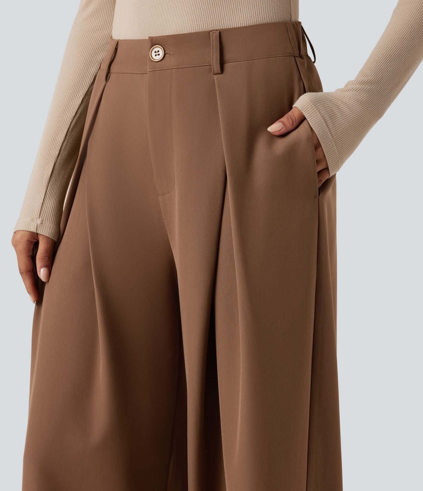 Pantalon tailleur large, taille haute, à poches