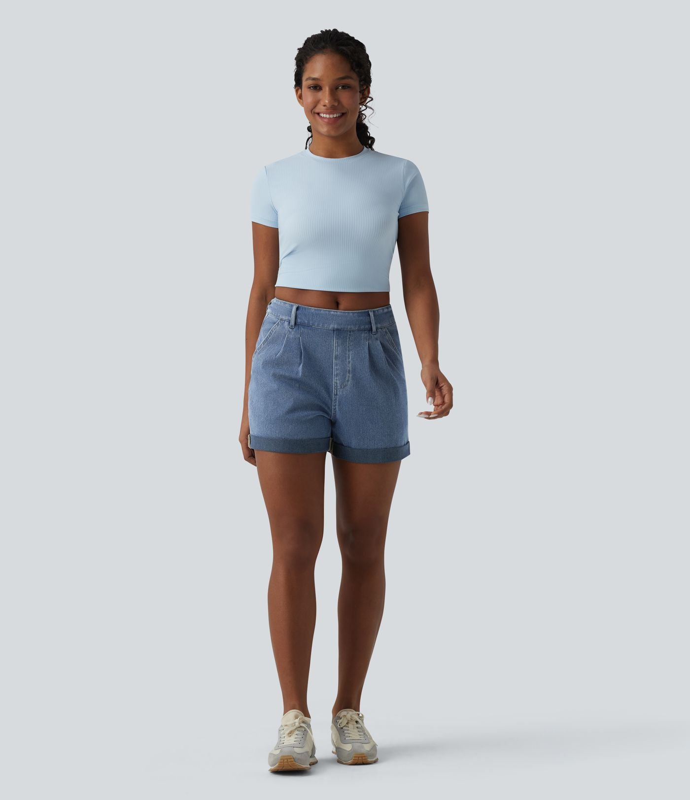 Halara Flex™ Short casual en denim taille mi-haute à ourlet retroussé avec poches