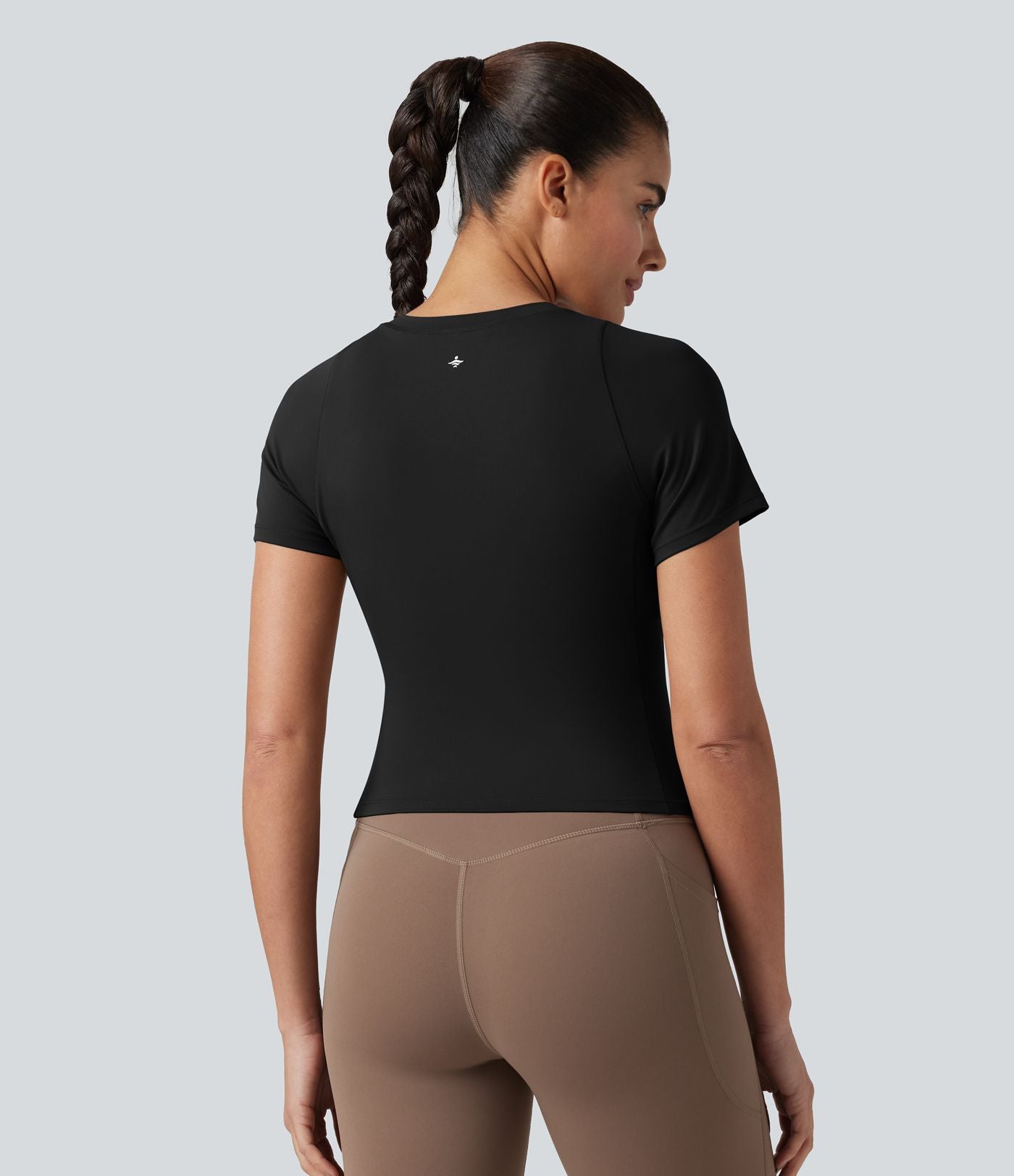 Haut de sport Softlyzero™ à manches courtes et col rond avec soutien-gorge intégré - Protection UPF50+