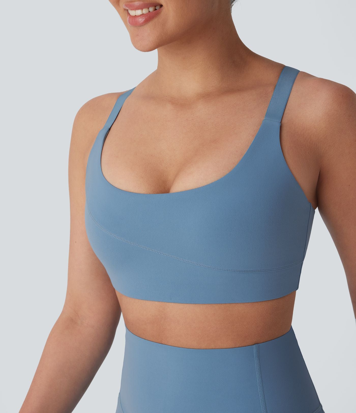 Brassière de sport entraînement Halara UltraSculpt™ soutien intermédiaire col U bonnets A-D