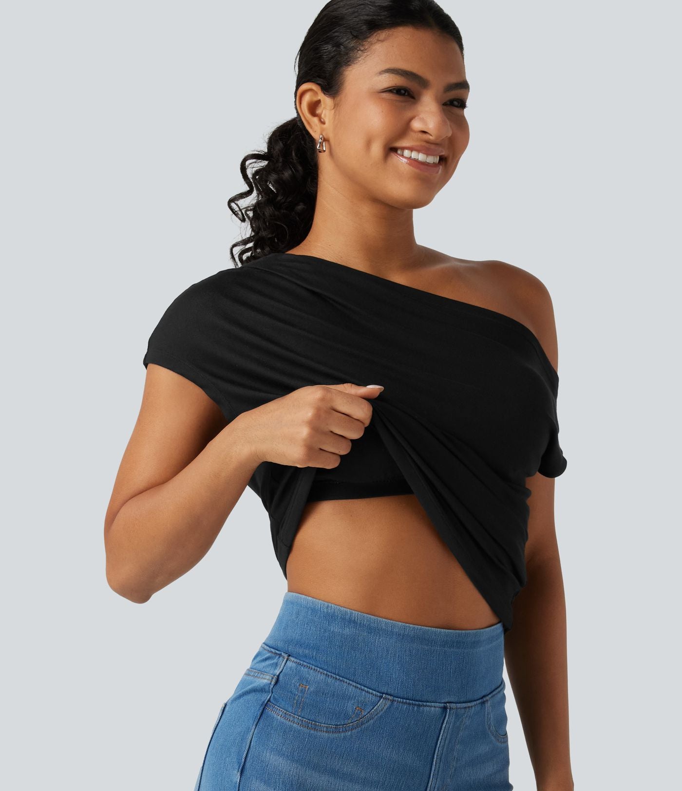 T-shirt côtelé asymétrique avec fronces et coussinets amovibles