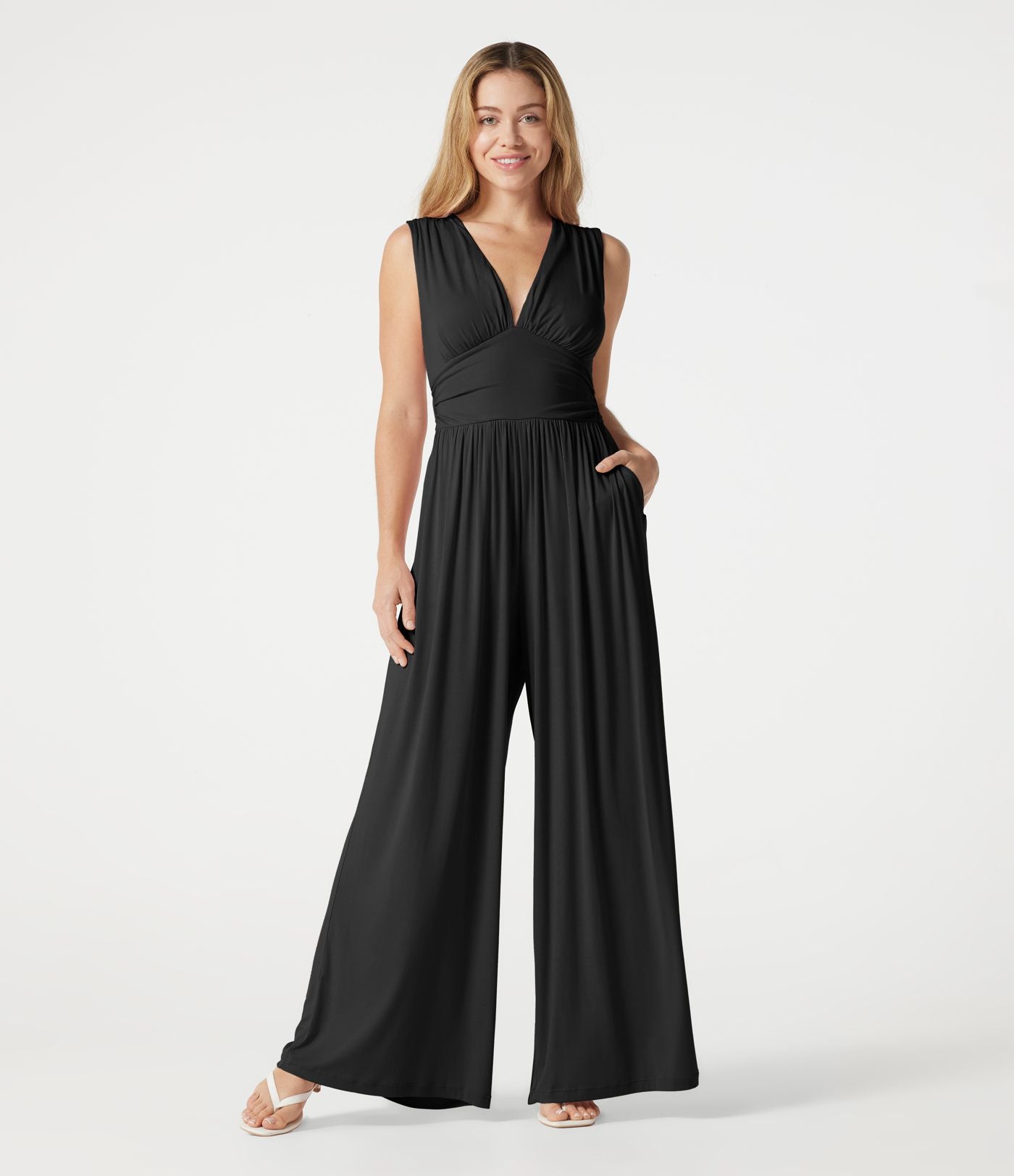 Combinaison côtelée décontractée sans manches à col en V froncée avec brassière intégrée et poches - Édition Easy Peasy