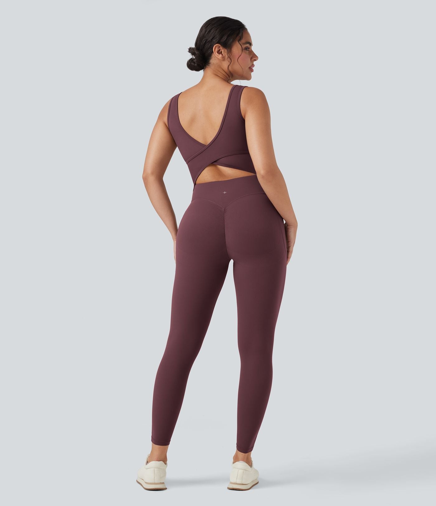 Combinaison de sport Halara UltraSculpt™ col V gainante push-up à poches