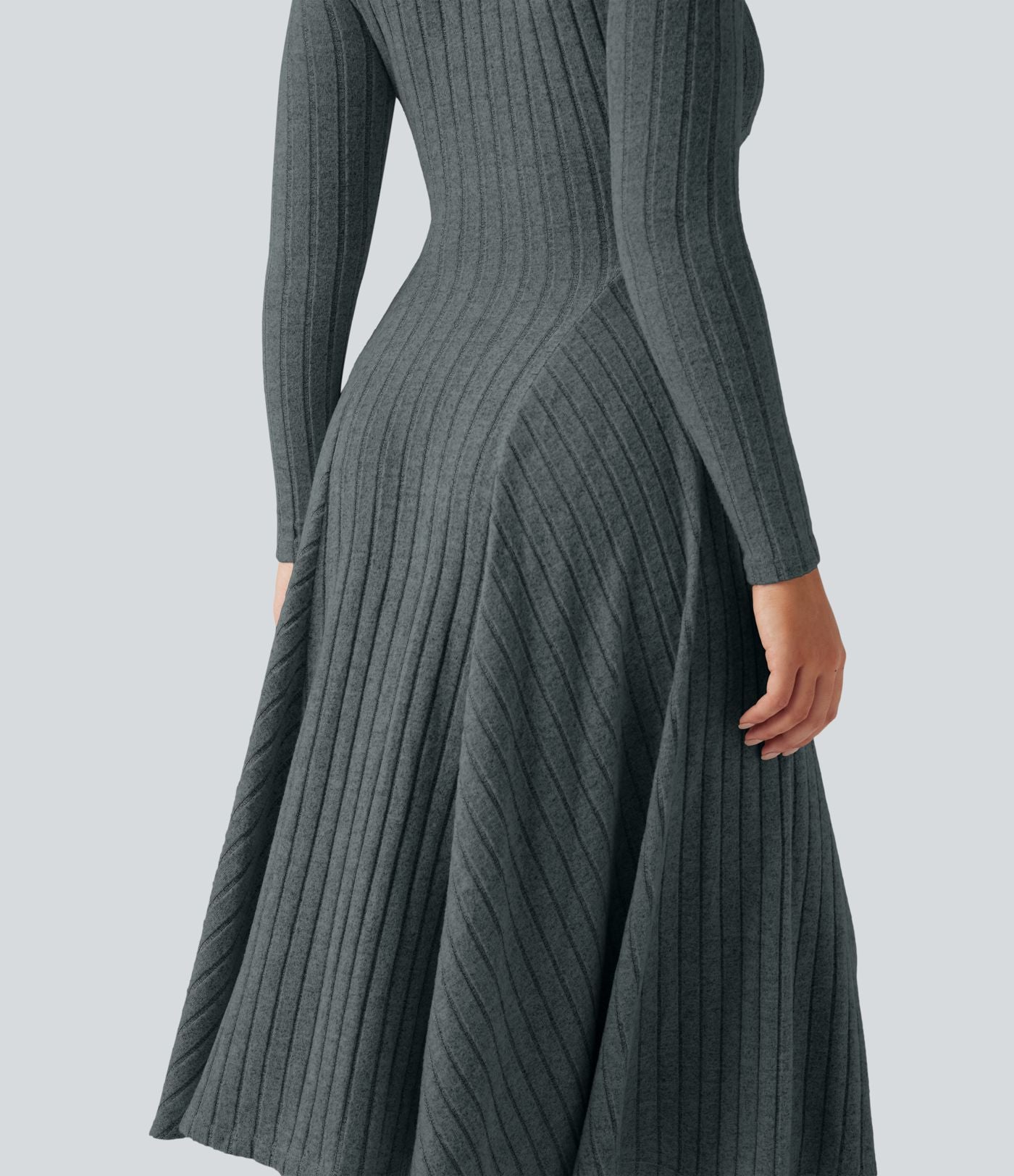 Robe mi-longue évasée maille côtelée à décolleté en V et manches longues