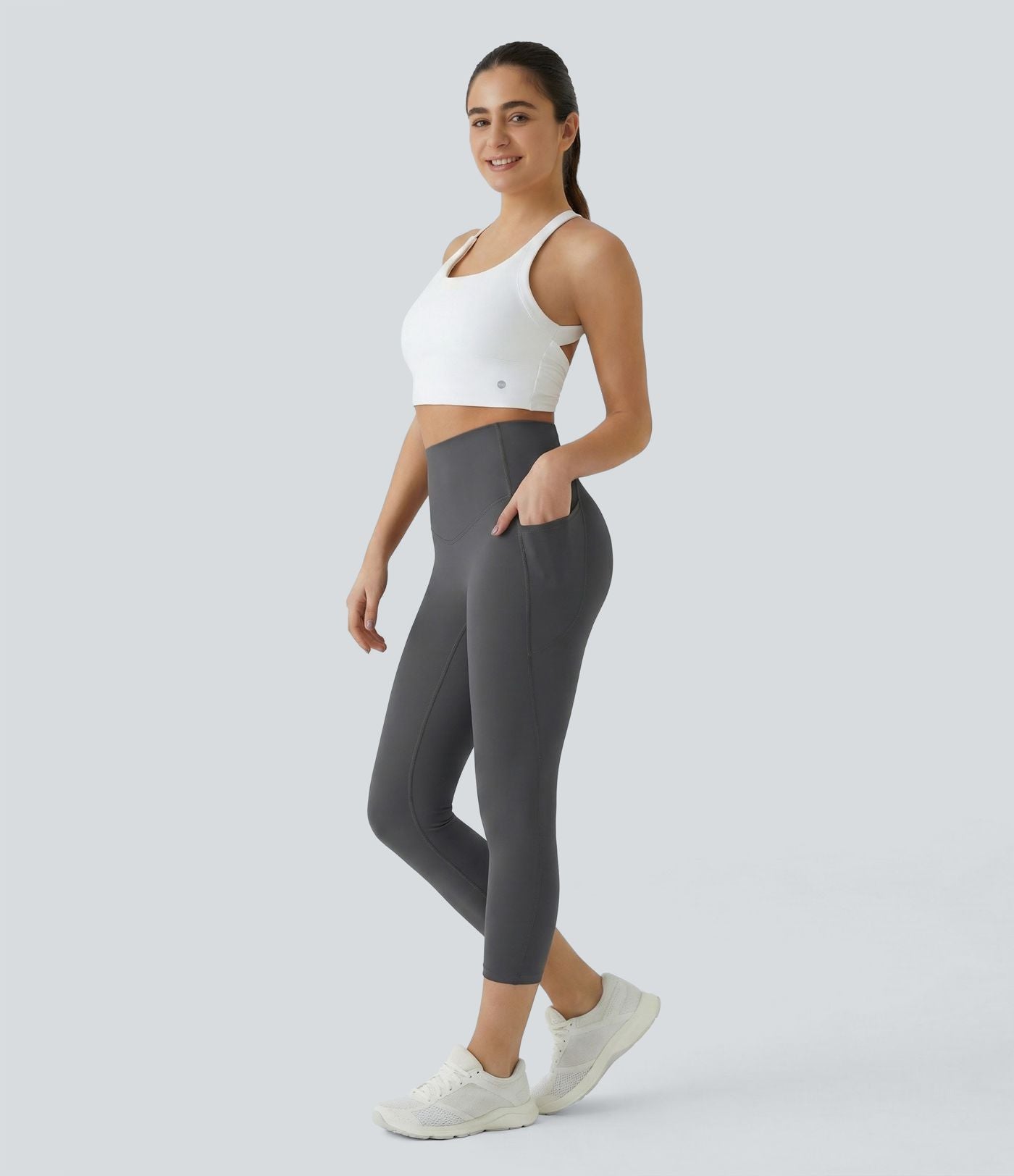 Legging corsaire d'entraînement gainant taille haute avec poches Halara UltraSculpt™
