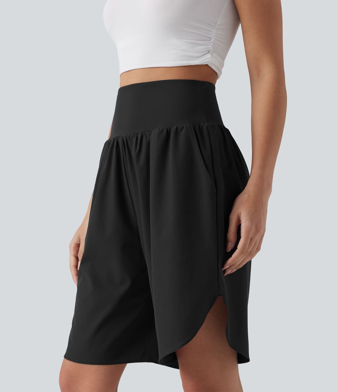 Short resort taille haute gainant séchage rapide avec fentes Breezeful™ et poches