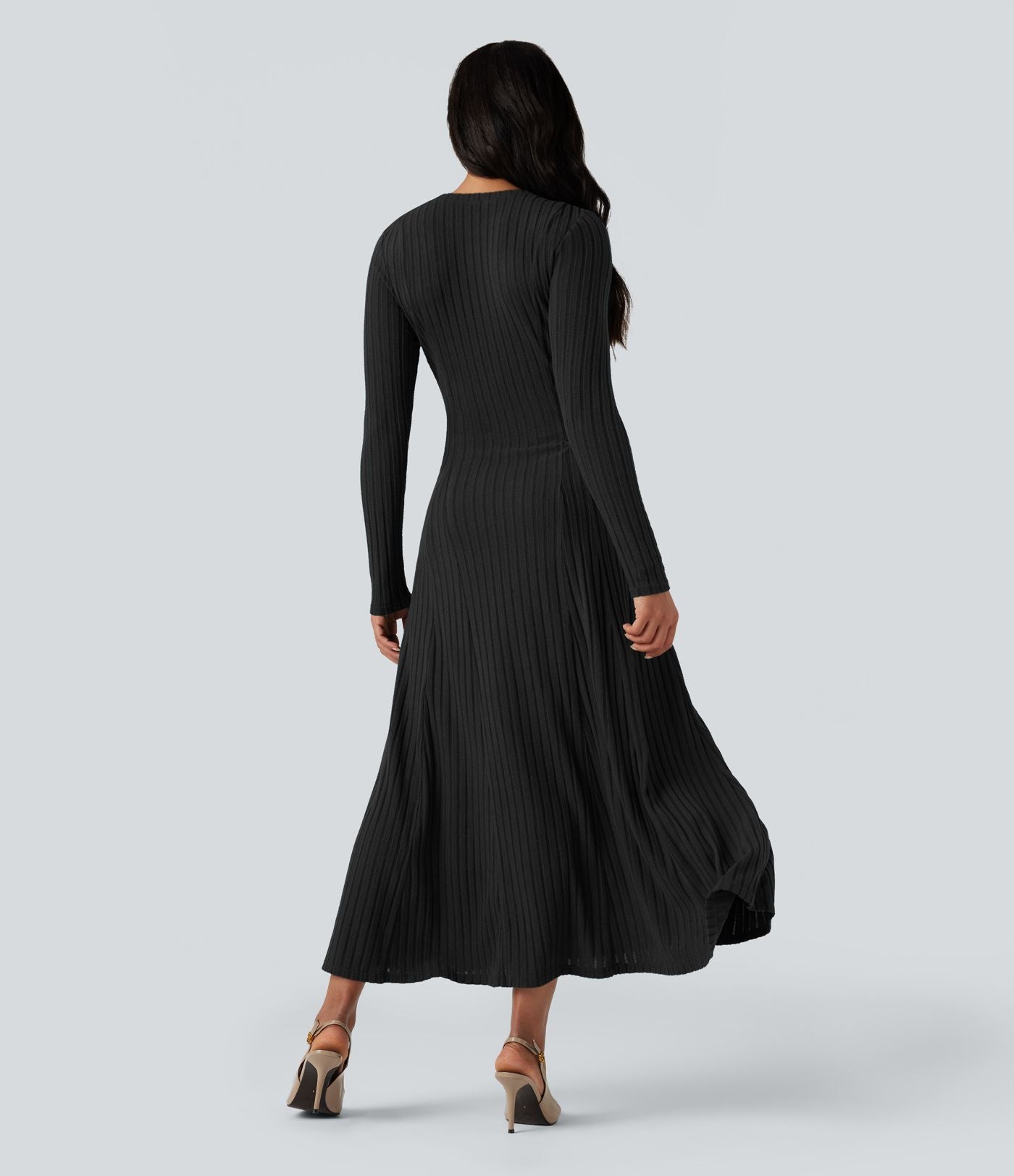 Robe longue fluide maille côtelée col henley manches longues