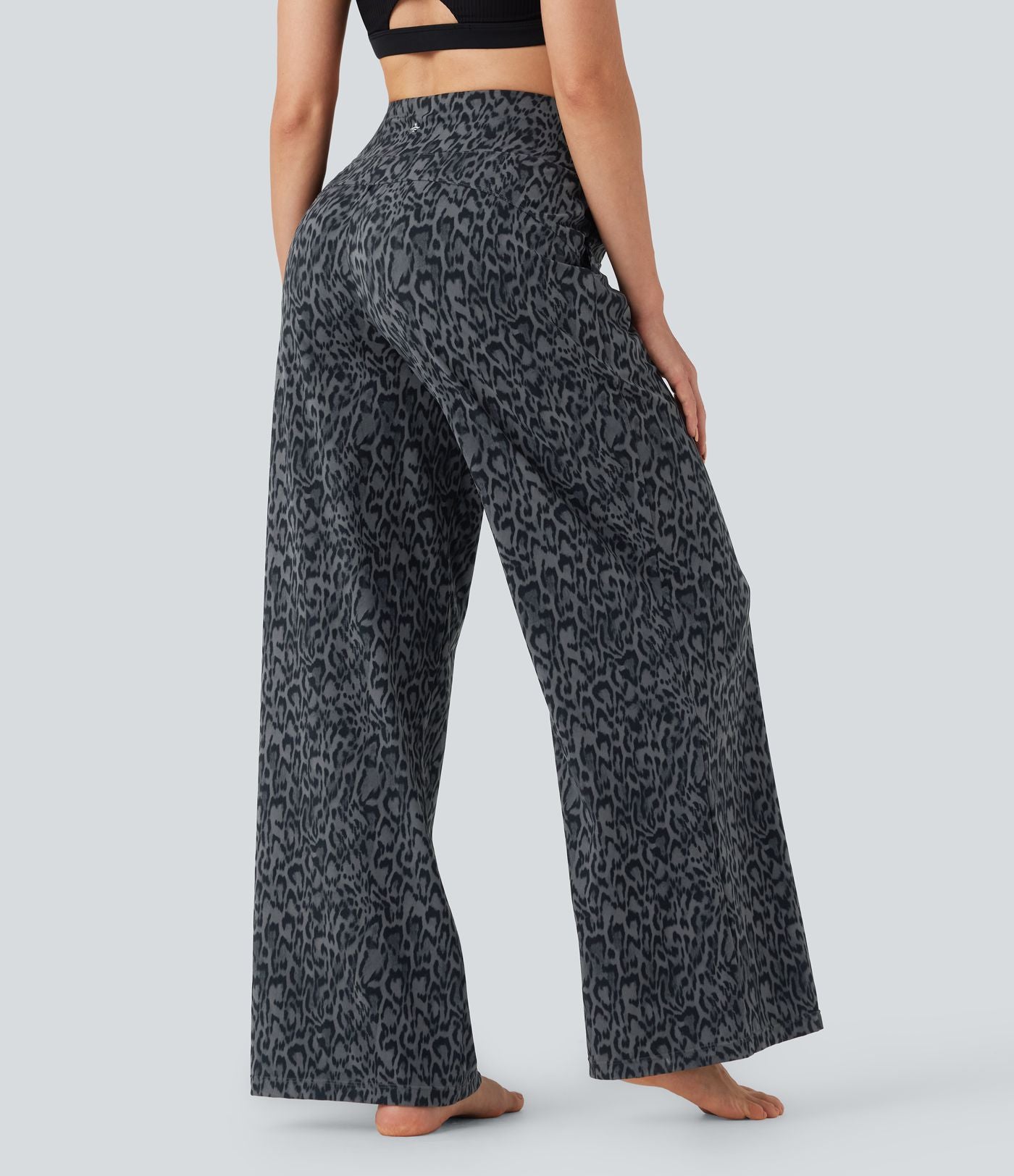 Pantalon de yoga large Halara UltraSculpt™ taille haute imprimé léopard avec poches