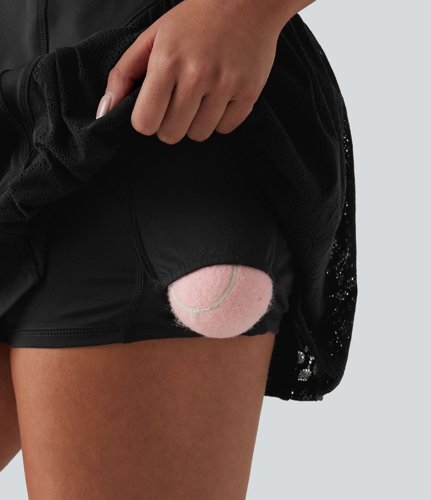 Robe de tennis Easy Peasy SoftlyZero™ dos croisé avec dentelle contrastée, brassière intégrée, à effet frais InstantCool et poches, protection solaire UPF50+