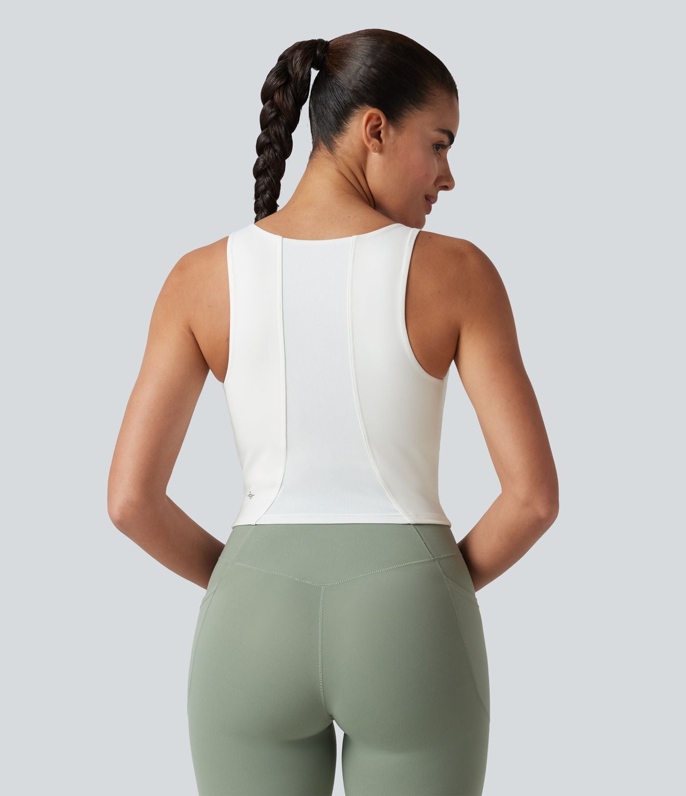 Débardeur de danse à col en U contrasté en maille respirante avec brassière intégrée
