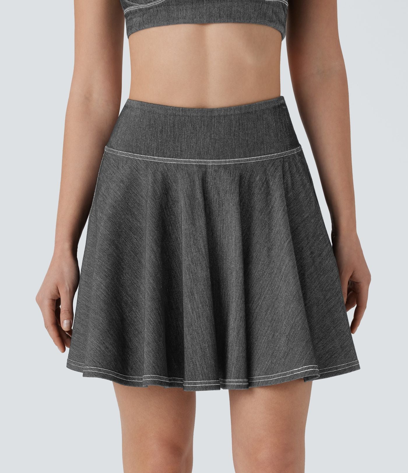 Mini-jupe tennis denim 2-en-1 HalaraMagic™ tricot extensible Cool Touch délavé taille haute avec poches