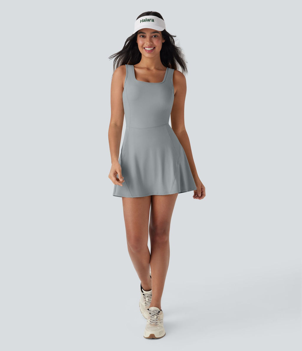 Robe SoftlyZero™ Airy de danse mini 2-en-1 dos nu, col U, bretelles croisées, poches latérales et effet frais InstantCool, accès facile Easy Peasy