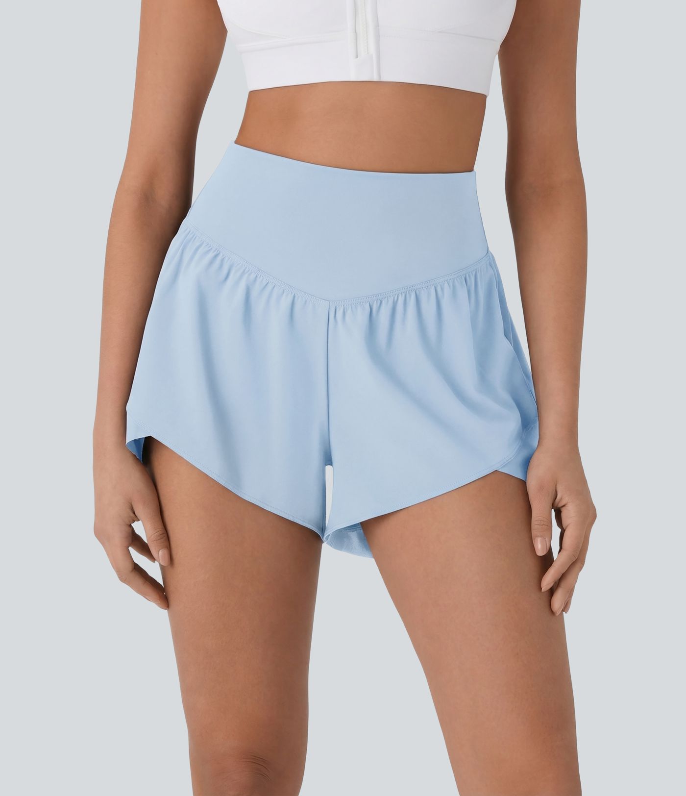 Breezeful™ Short yoga taille haute avec poche arrière ourlet croisé séchage rapide