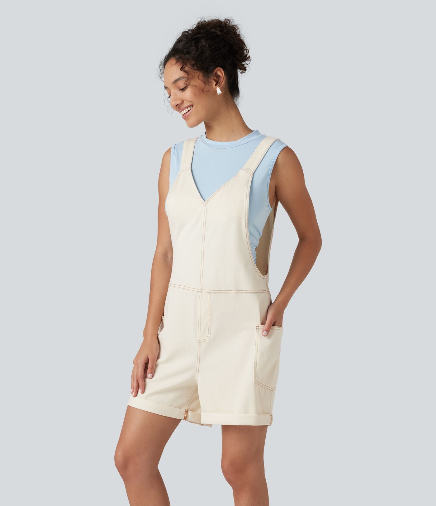 Salopette en jean Halara Flex™ col V délavée décontractée à ourlet roulotté avec poches
