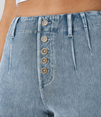 Halara Flex™ Short 5cmCasual Taille Haute en Denim Tricoté Stretch avec Boutons Décoratifs et Poches Arrière