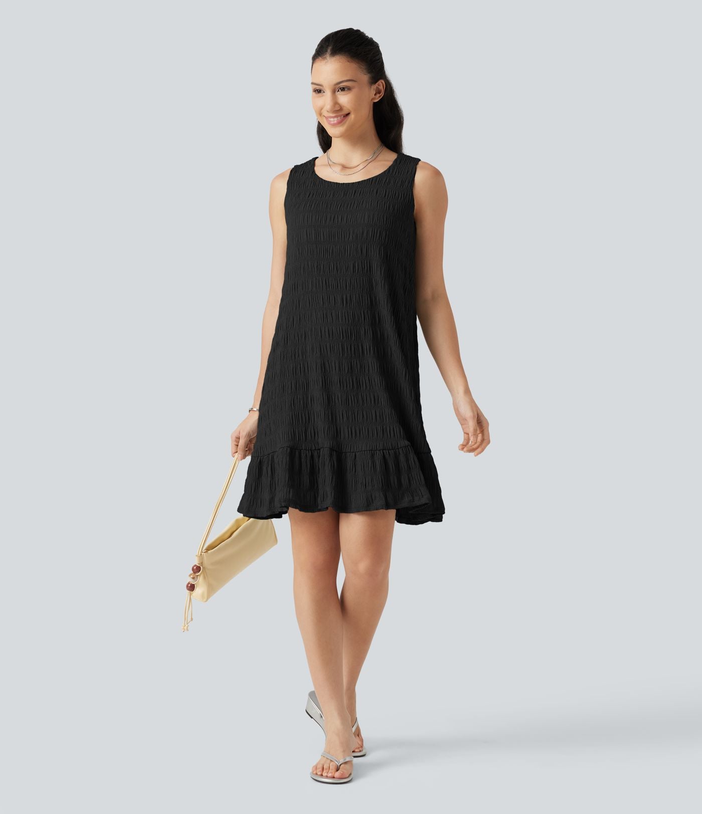 Robe mini sans manches à encolure arrondie avec ourlet à volants, coussinets amovibles et bonnets E à G