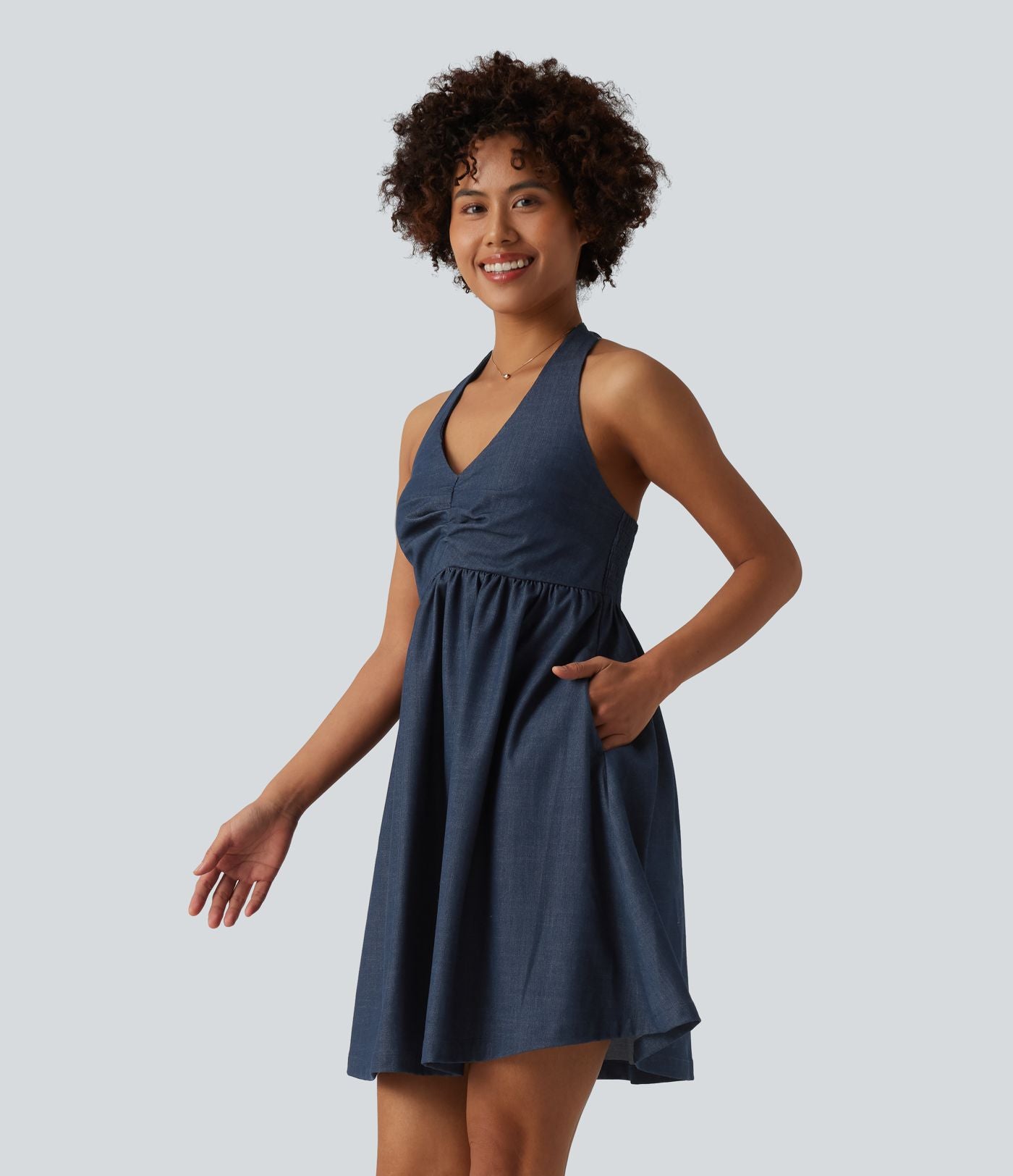 Robe resort dos-nu dos nu à smocks aspect jean avec poches