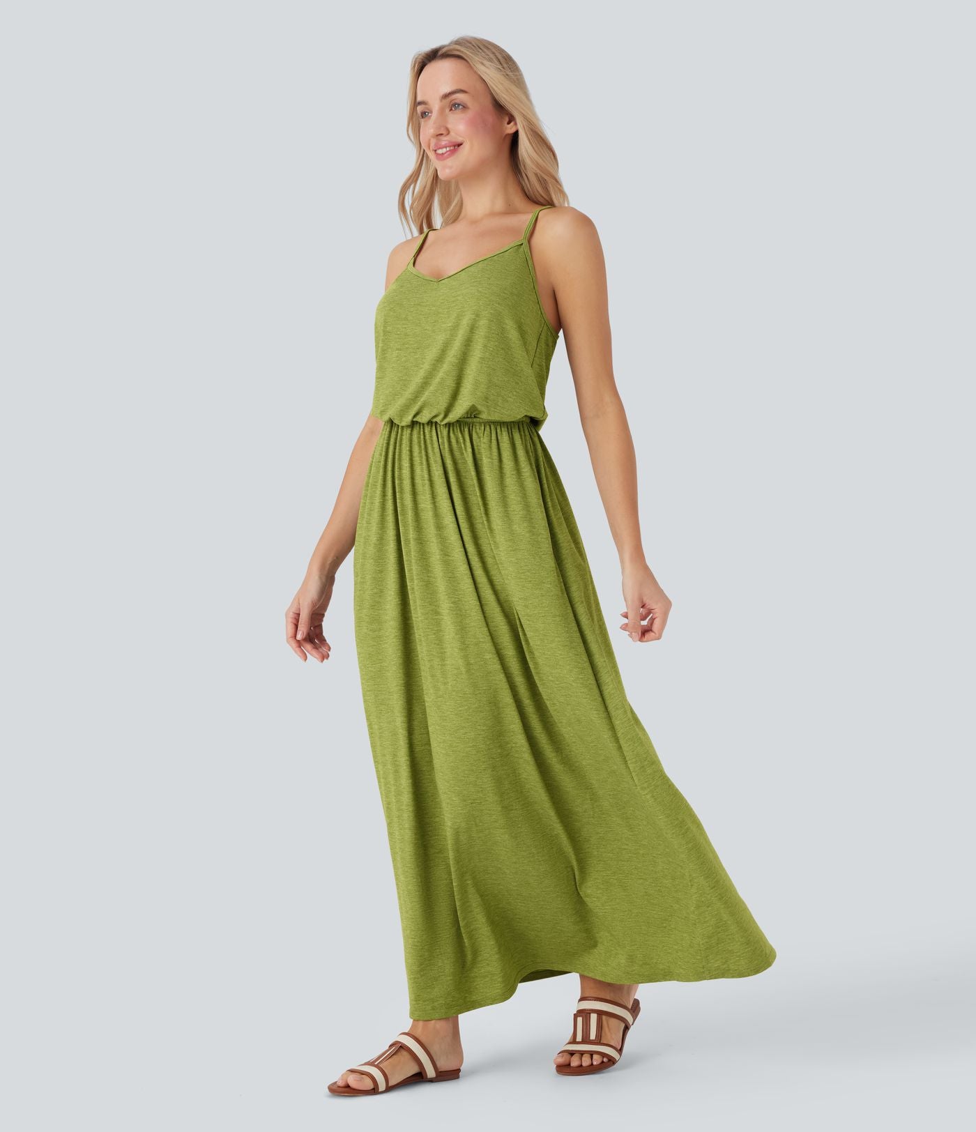Robe longue fluide type nuisette à bretelles ajustables avec poches