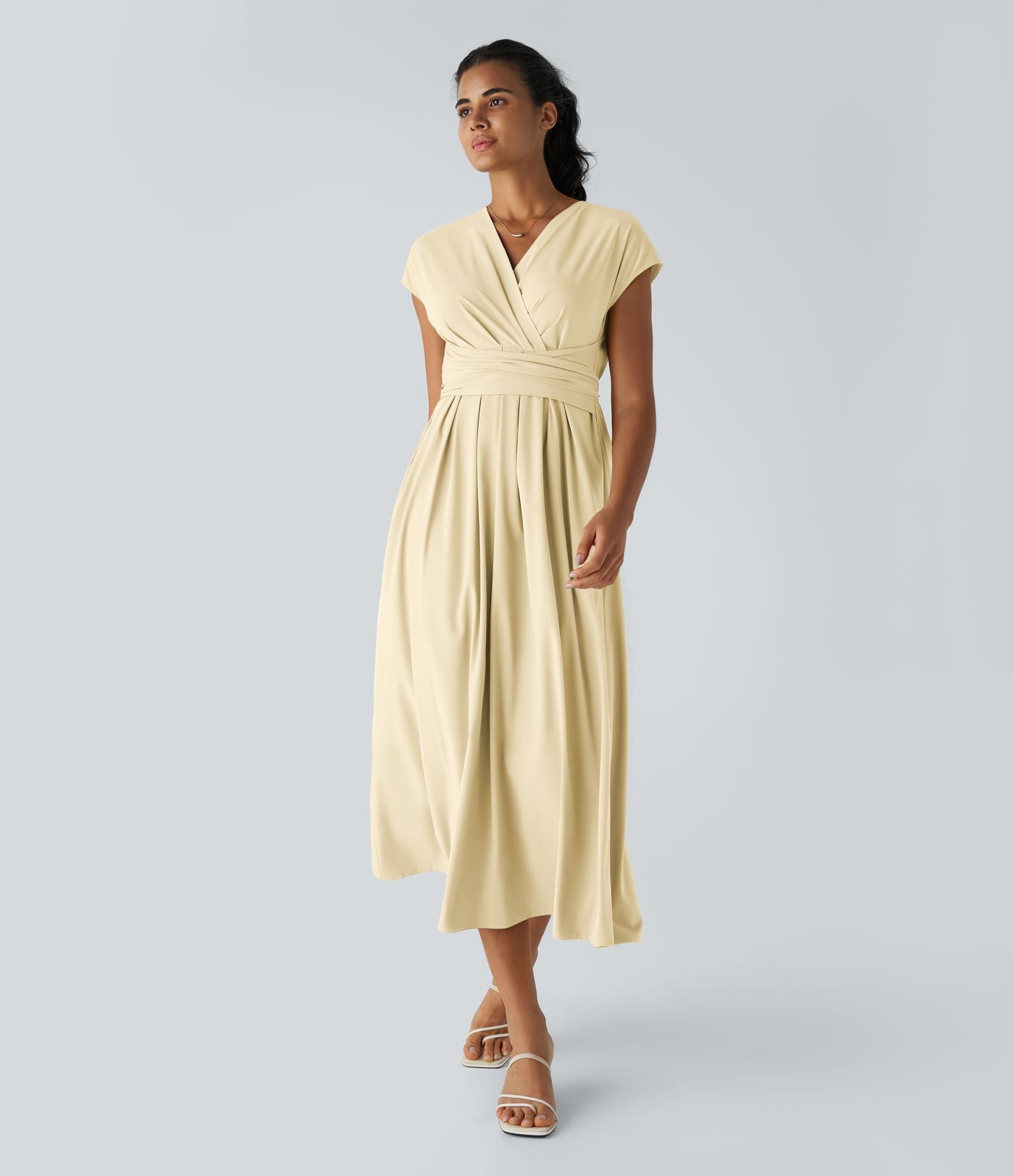 Breezeful™ Robe Mi-Longue Col en V Manches Courtes Poche Latérale Nouée au Dos Séchage Rapide