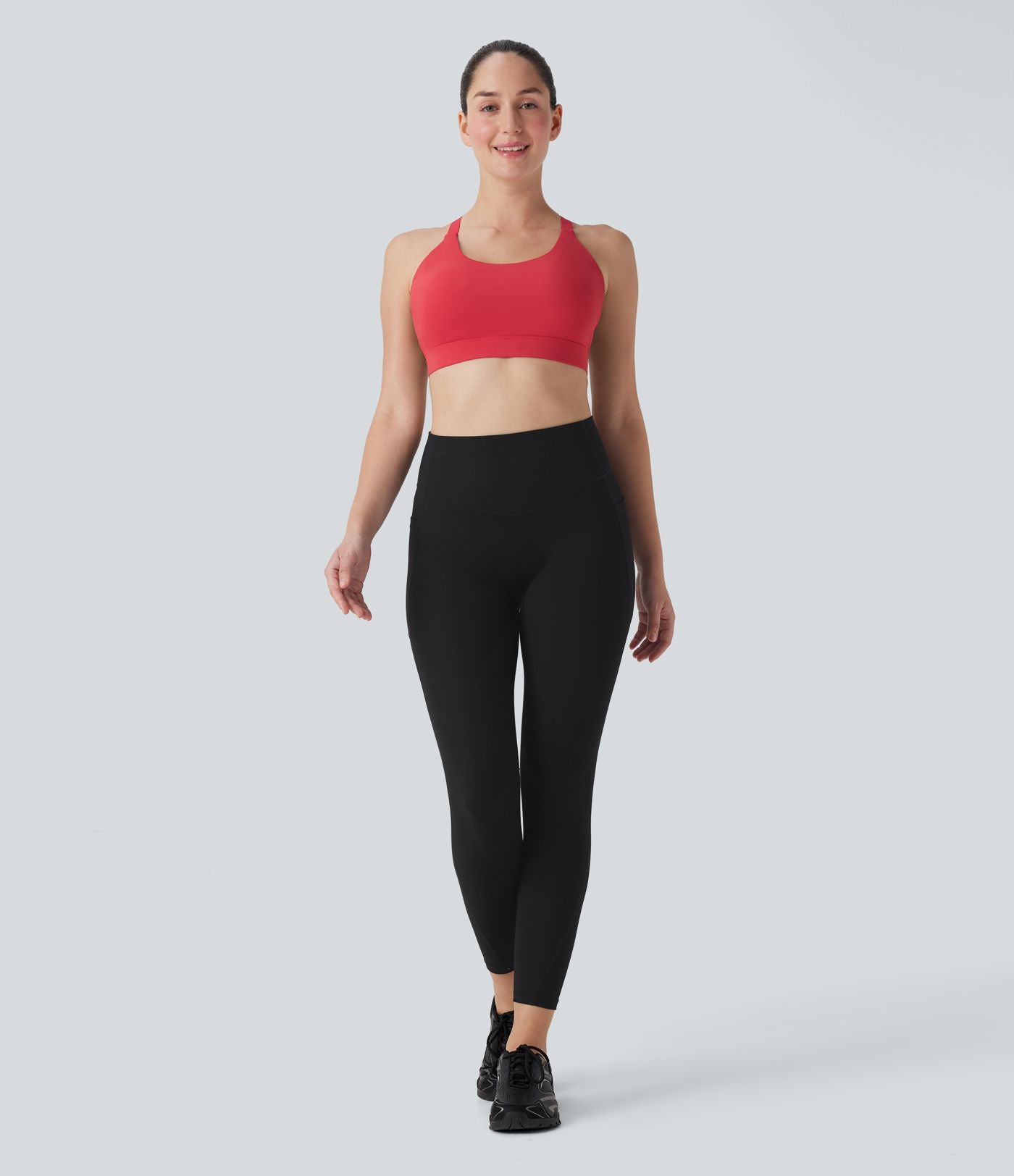 Brassière d'entraînement SpeedWave™ maintien moyen coques moulées perforée crochet ajustable séchage rapide E-G