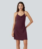 Robe mini côtelée dos nu à col halter, encolure drapée et coussinets amovibles