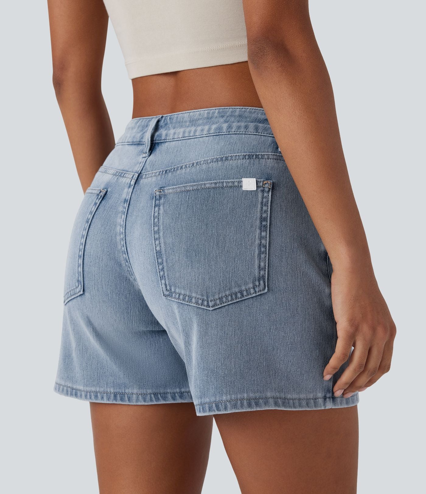 Short asymétrique en jean délavé Halara Flex™ taille basse à poches multiples