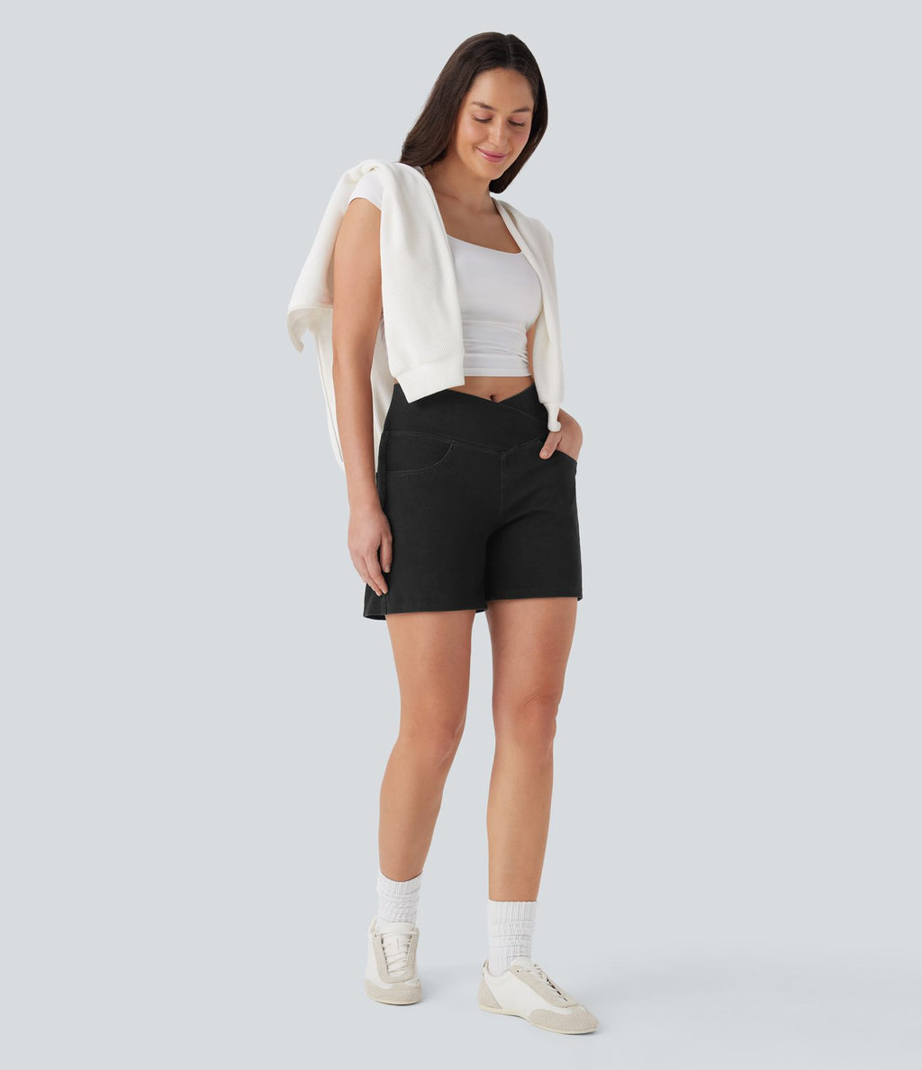 Halara Flex™ Short décontracté évasé à jambe large en denim extensible délavé taille haute croisée avec poches multiples