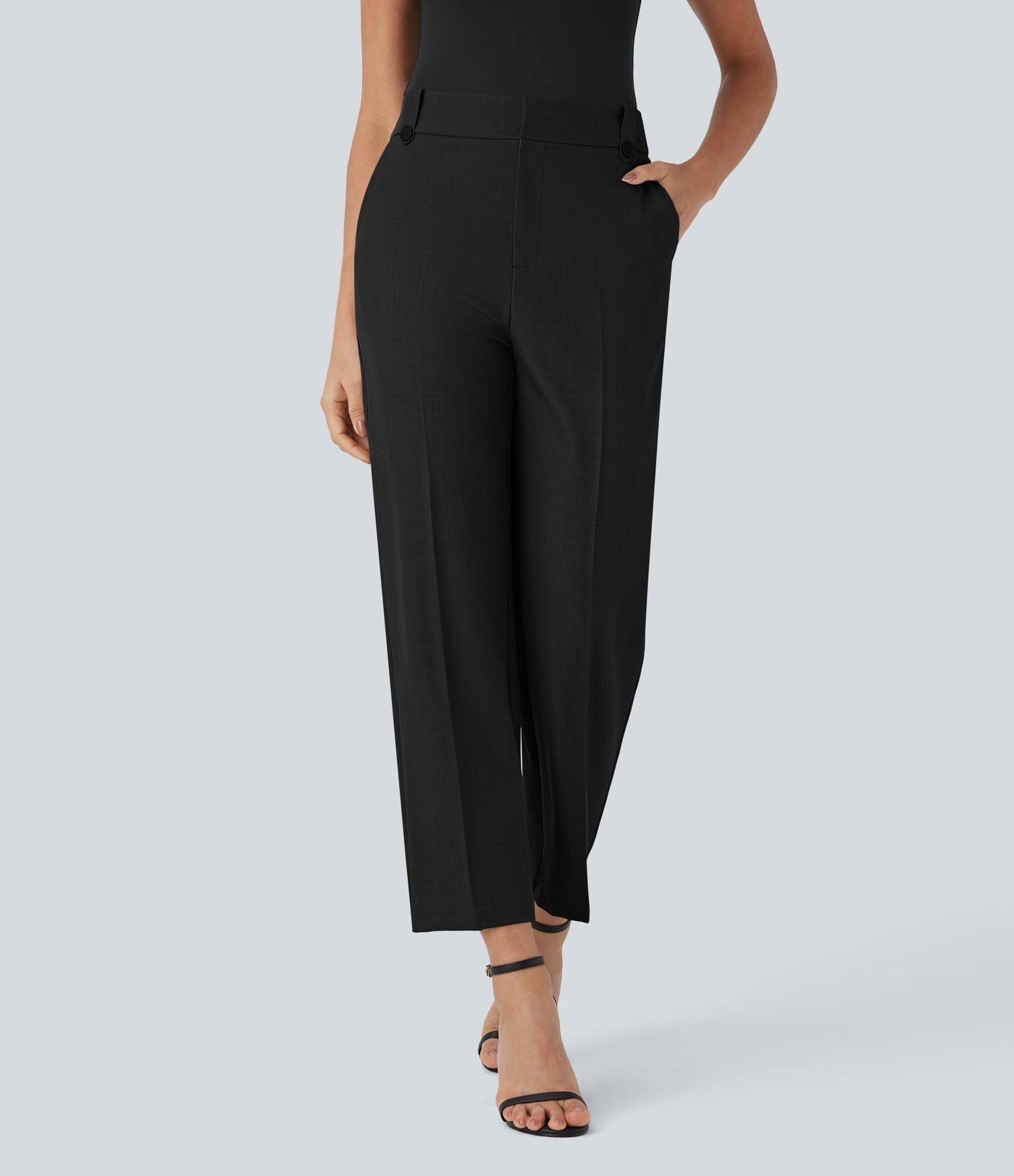 Pantalon de costume taille moyenne longueur cheville jambe droite avec poches latérales