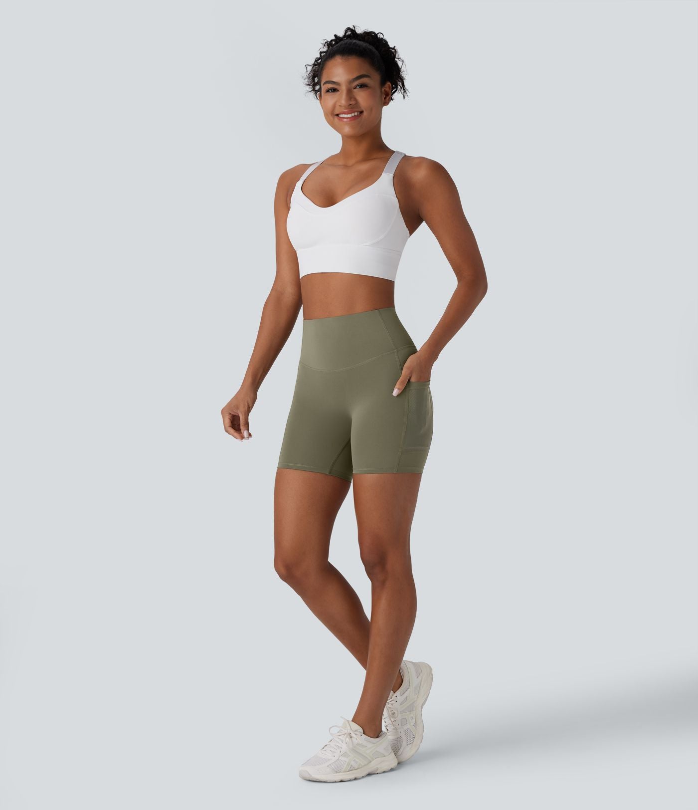 Short 2-en-1 d'entraînement gainant taille haute à séchage rapide avec poches Breezeful™