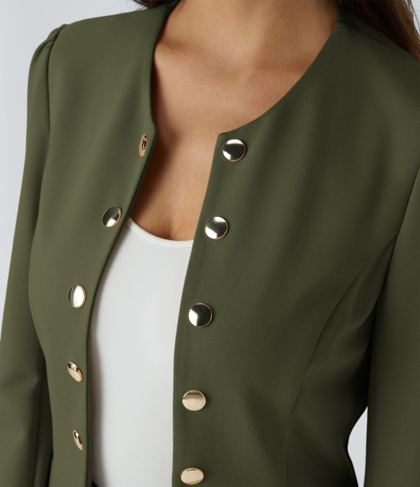 Blazer tailleur ajusté à col rond, manches longues avec boutons décoratifs