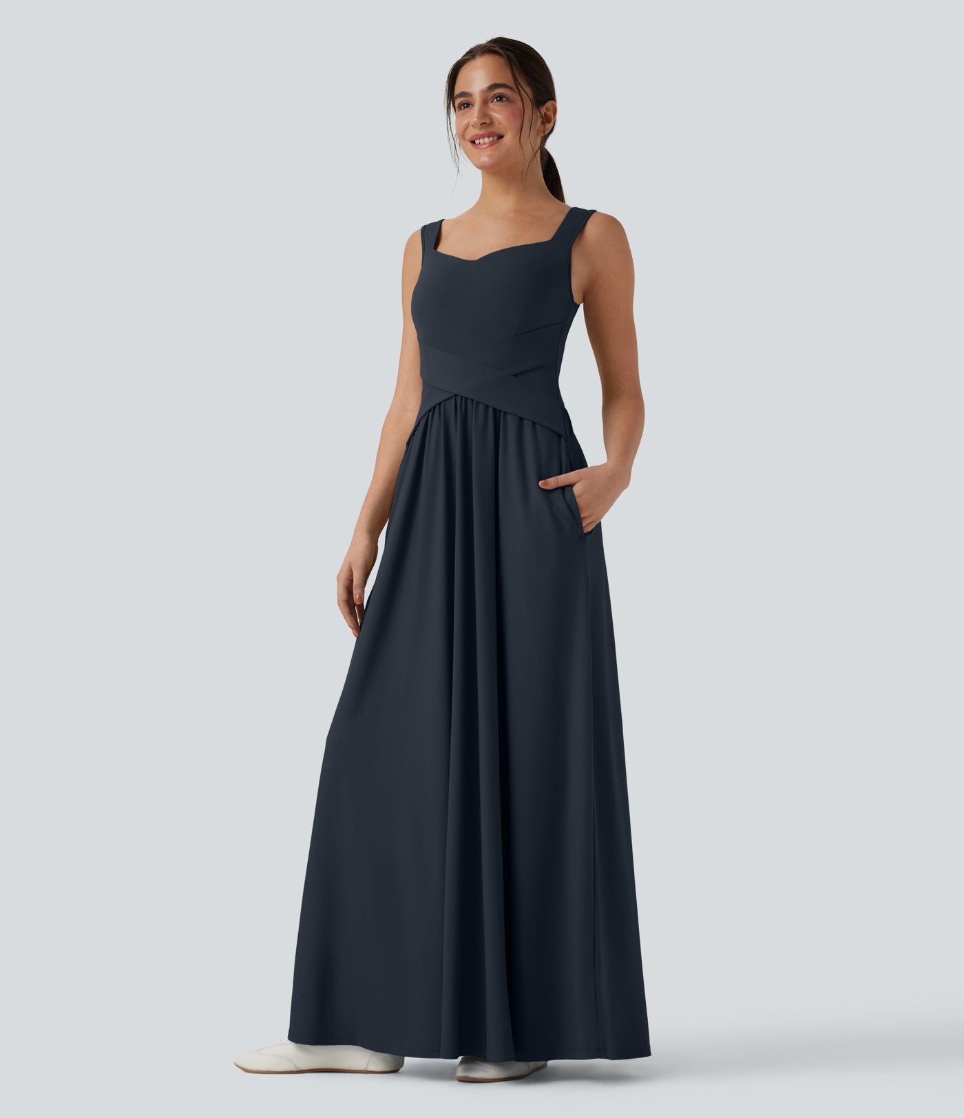 Robe maxi fluide dos nu, avec brassière intégrée et poches