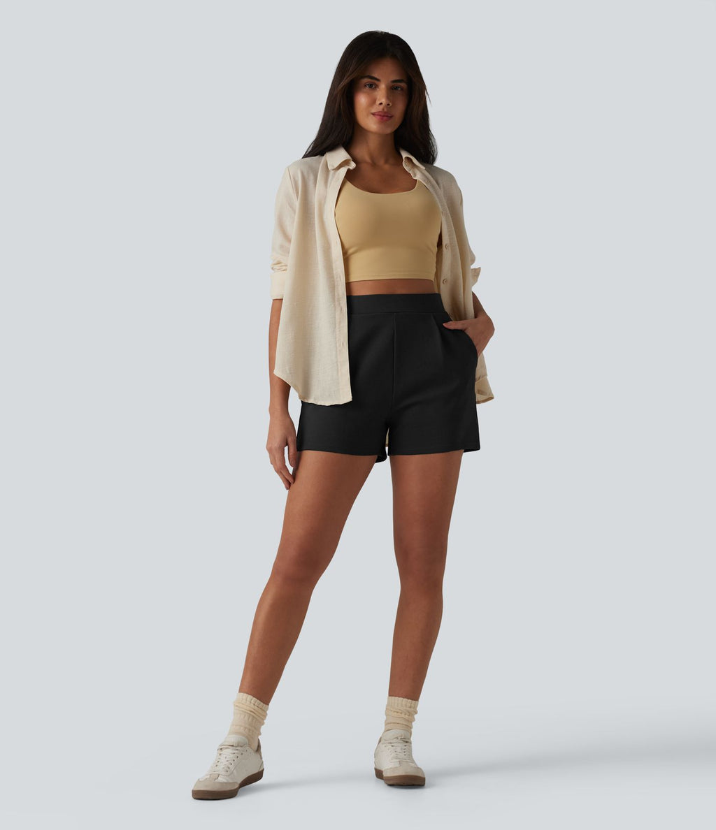 Short tailleur plissé taille haute avec poches