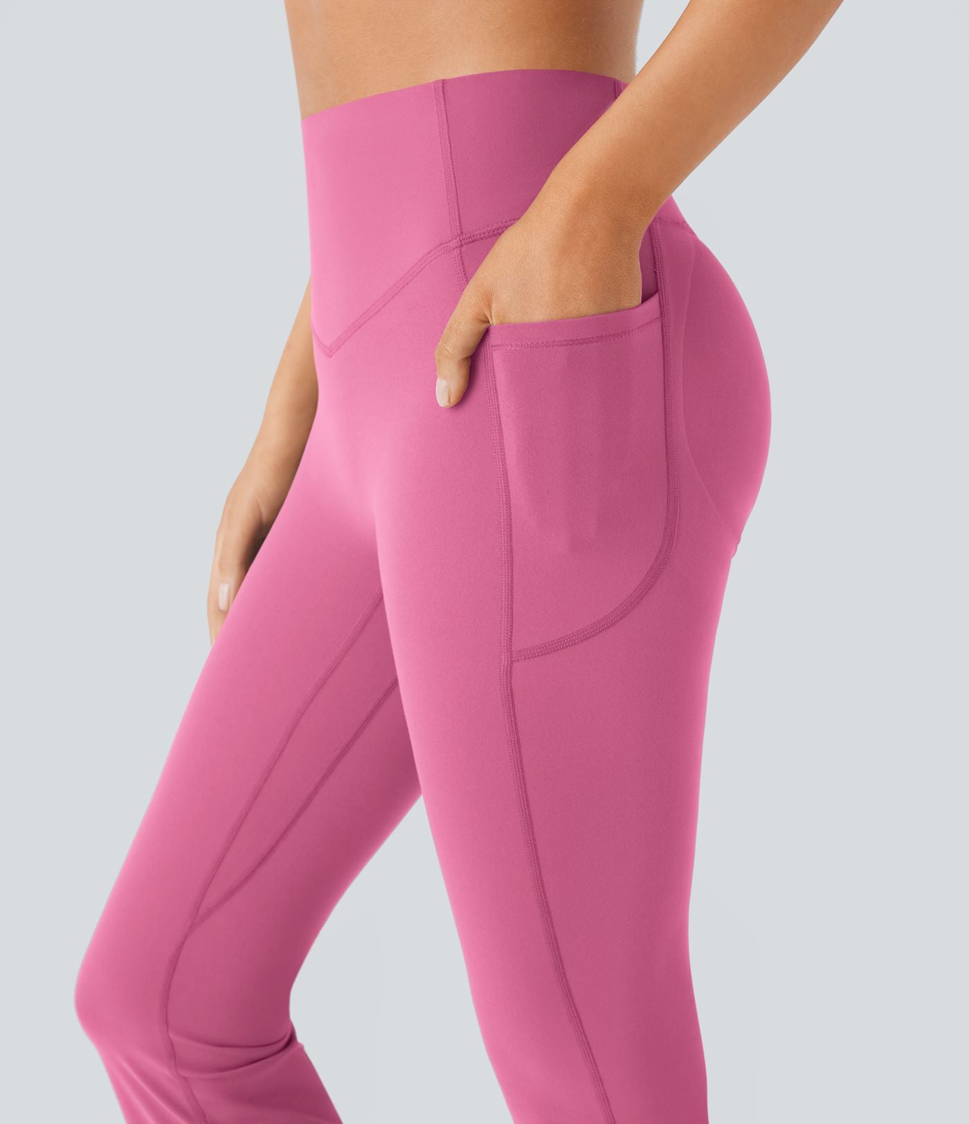 Pantalon de yoga à coupe bootcut gainant galbant taille haute avec effet scrunch et poches Halara UltraSculpt™