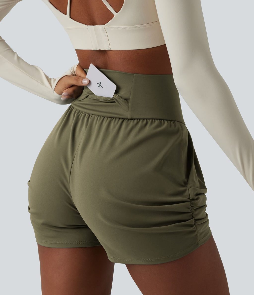 Short de yoga SoftlyZero™ Airy taille haute froncé effet frais InstantCool 7,5 cm avec poches