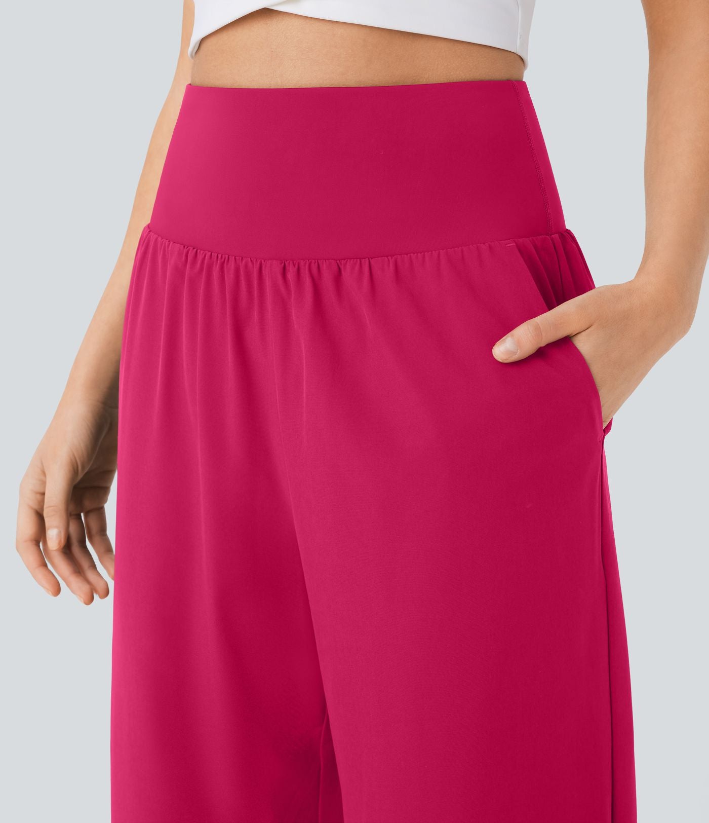 Pantalon fluide resort Breezeful™ à séchage rapide, coupe fendue et effet ventre plat