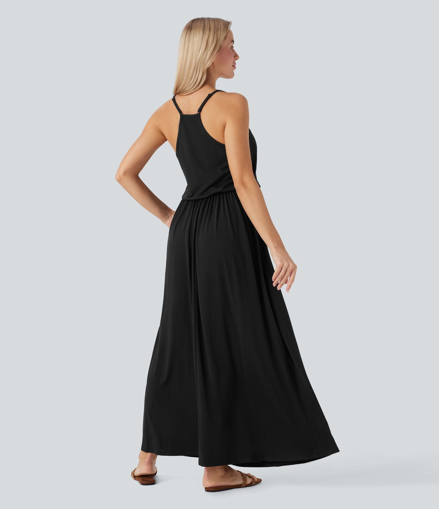 Robe longue fluide type nuisette à bretelles ajustables avec poches