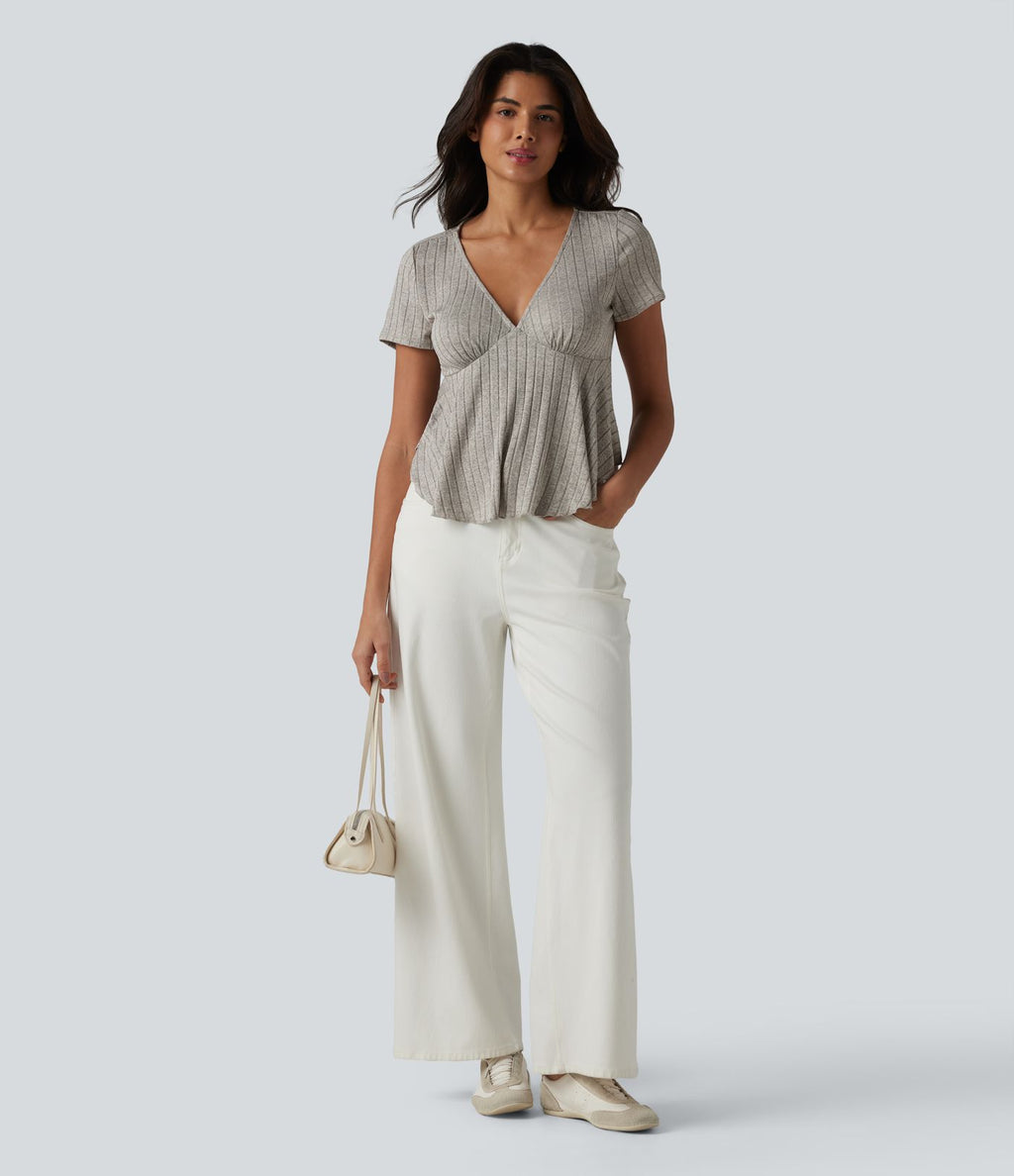 T-shirt casual babydoll en maille côtelée à col V, manches courtes et ourlet à volants