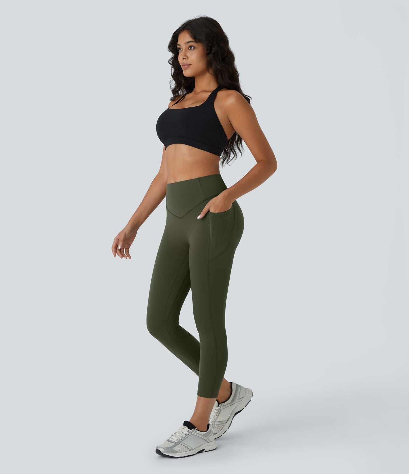 Legging corsaire d'entraînement gainant galbant taille haute avec effet scrunch et poches Halara UltraSculpt™