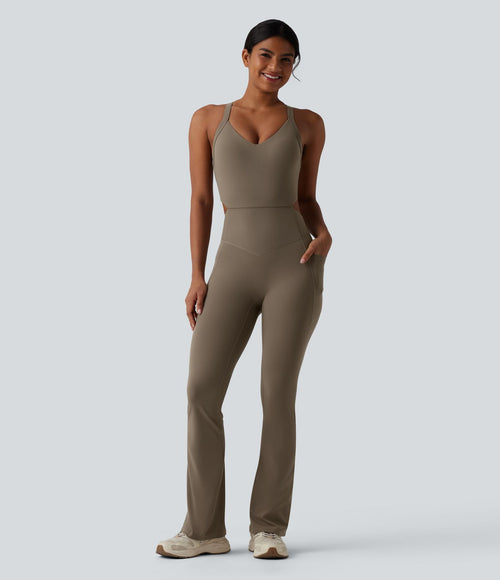 Combinaison bootcut d'entraînement gainante Halara UltraSculpt™ avec poches - Édition Easy Peasy