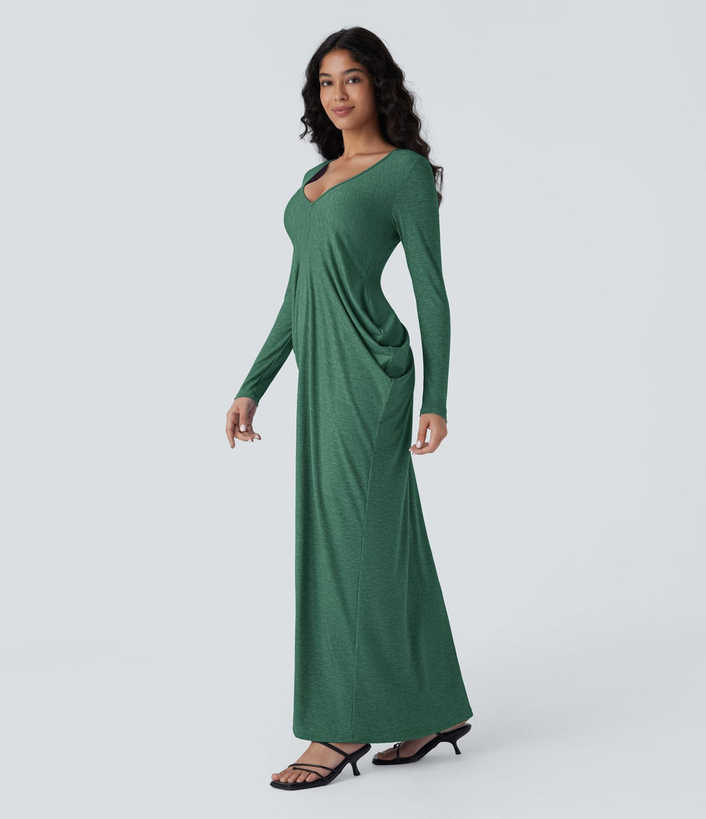 Robe longue froncée à manches longues et décolleté plongeant en V