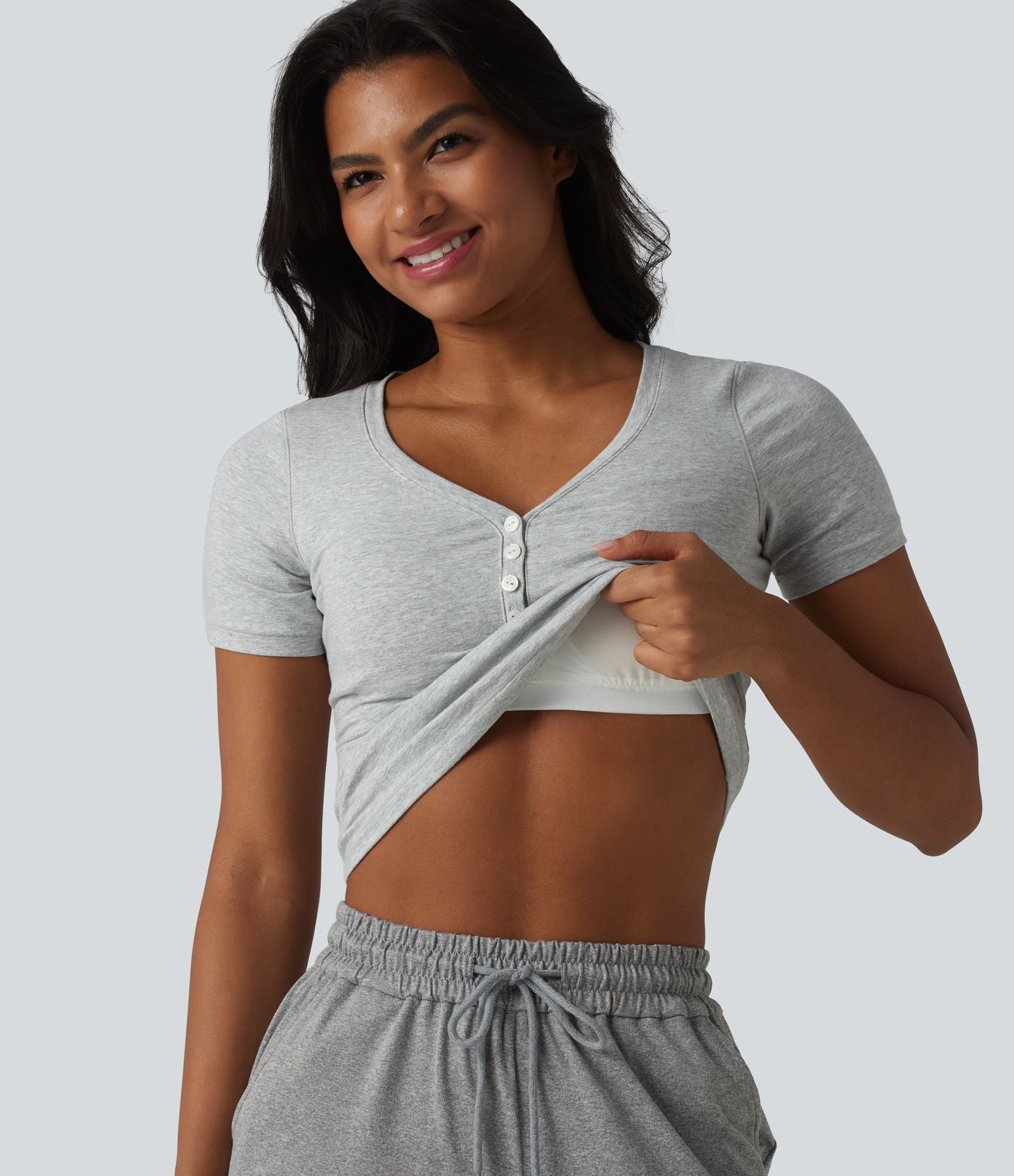 Halara T-shirt décontracté en jersey de coton, col V, manches courtes, brassière intégrée, bonnets B-DD