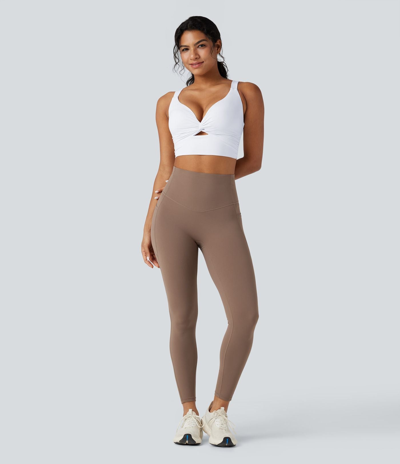 Brassière de sport yoga Halara UltraSculpt™ push-up coques moulées maintien léger