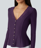 Blouse de travail à col V, dentelle contrastante, manches longues et ourlet à volants