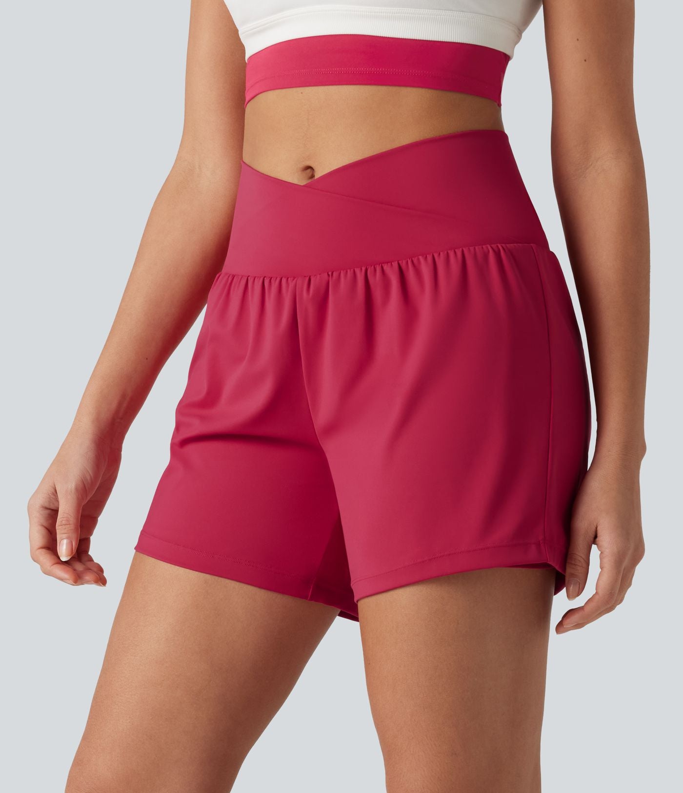 Short de yoga SoftlyZero™ Airy croisé taille haute 2-en-1 effet frais InstantCool 12,5 cm avec poches