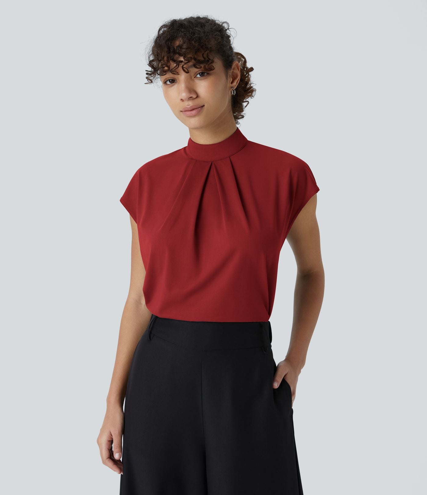 Blouse de Travail à Col Montant Plissée avec Boutons dans le Dos et Manches Courtes