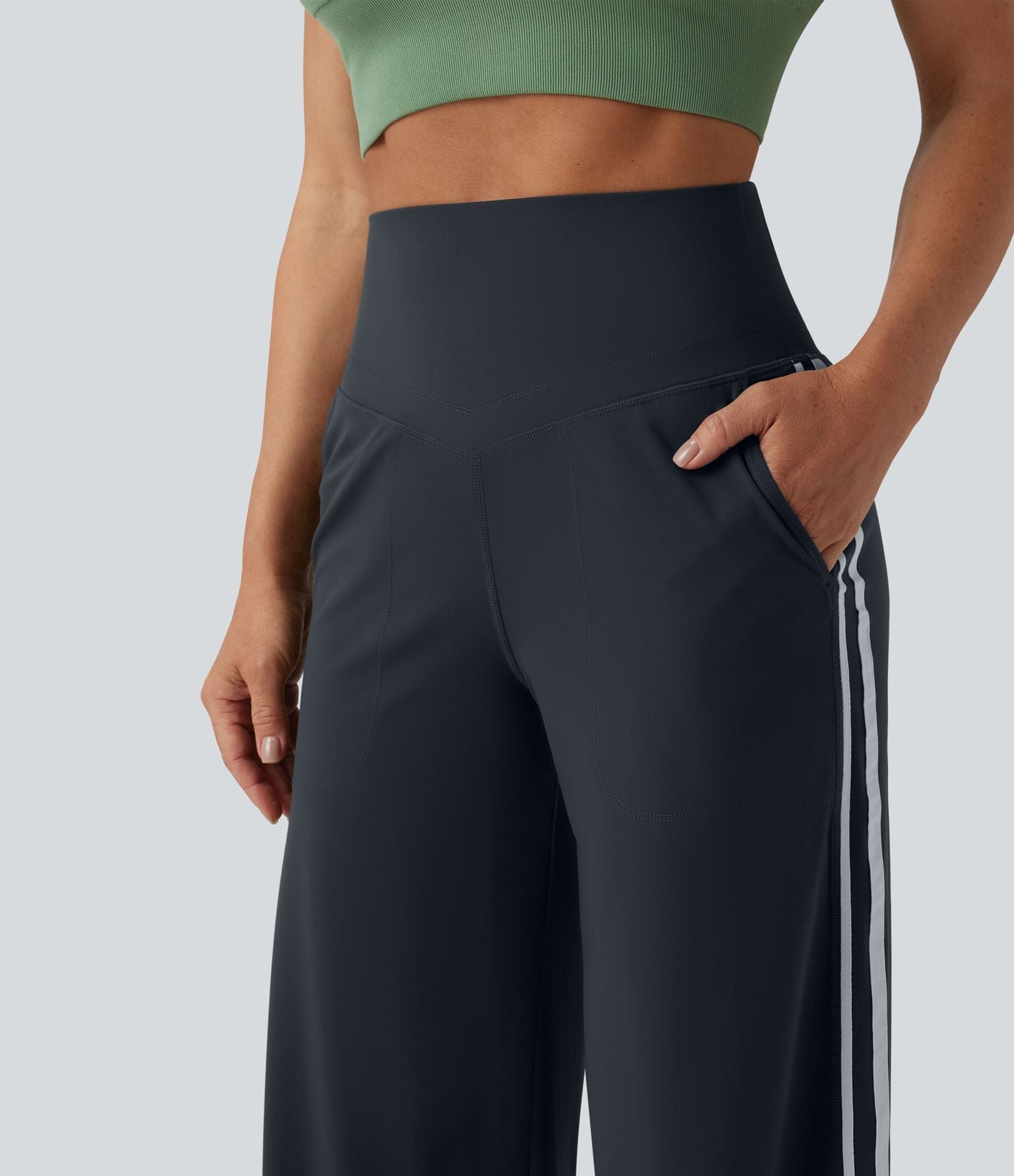 Pantalon ample yoga Halara UltraSculpt™ taille haute gainant à rayures color block avec poches