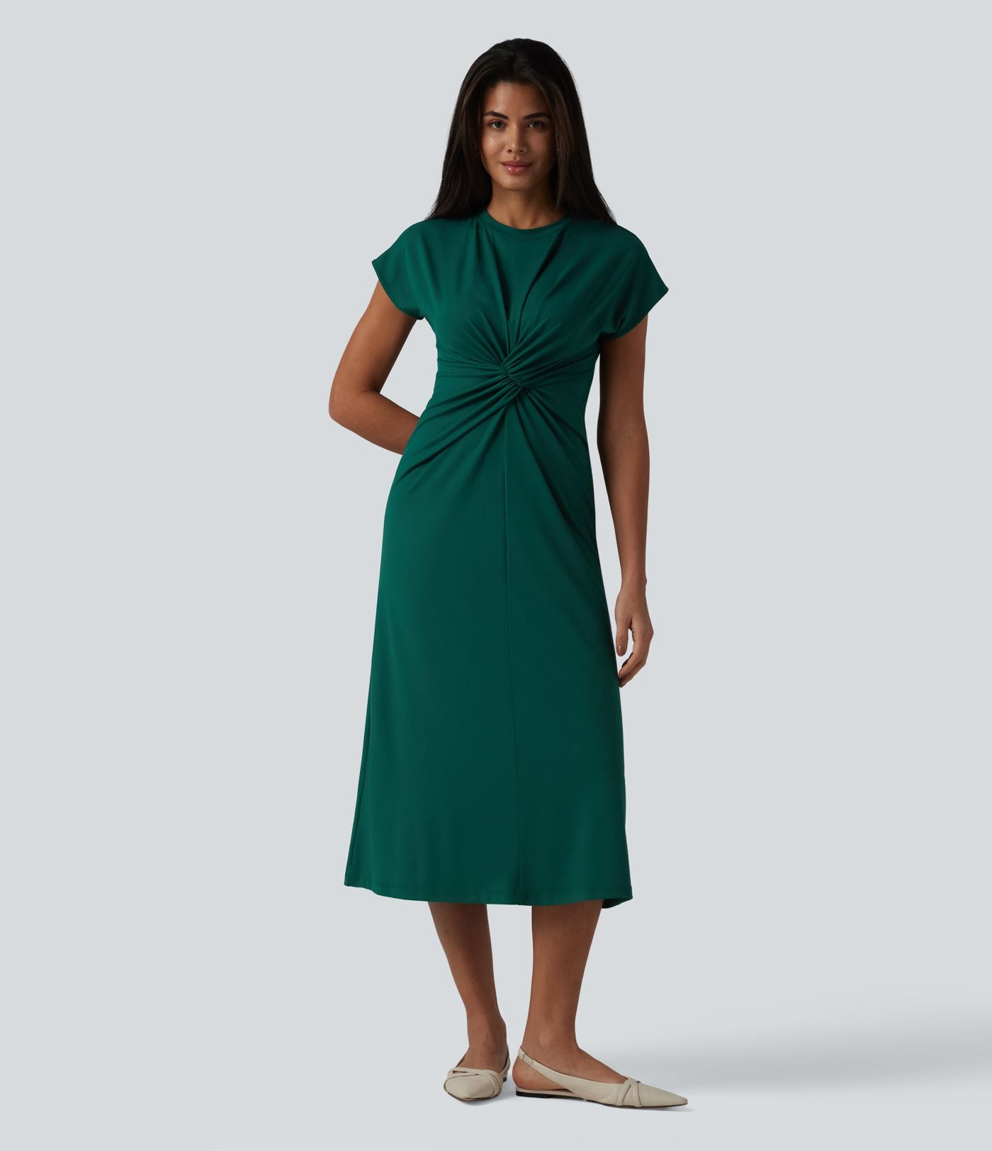 Robe de travail midi à col rond et manches courtes