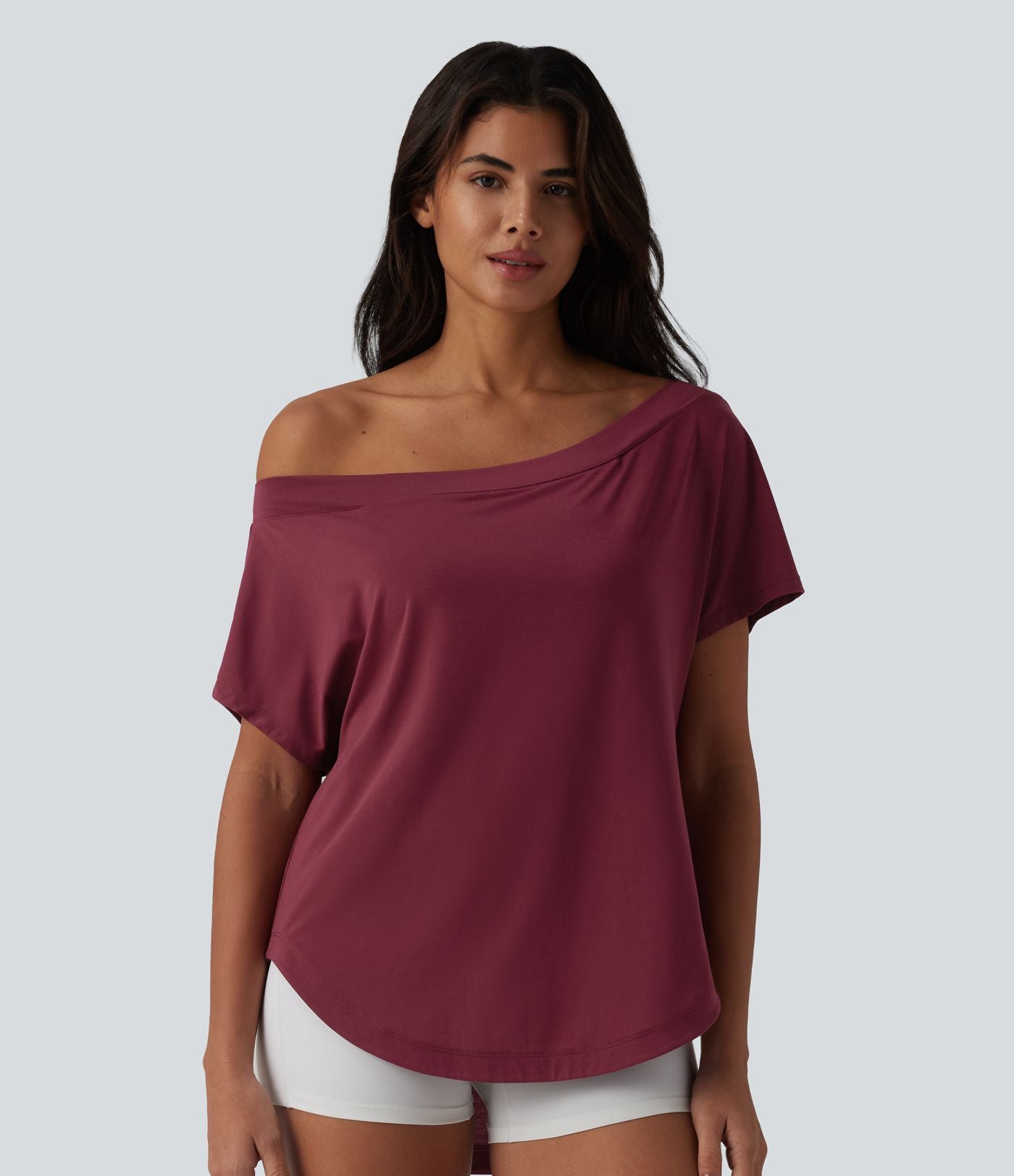 Top de sport yoga asymétrique à épaule dénudée manches courtes ourlet arrondi et coupe asymétrique à séchage rapide – Soutien-gorge intégré
