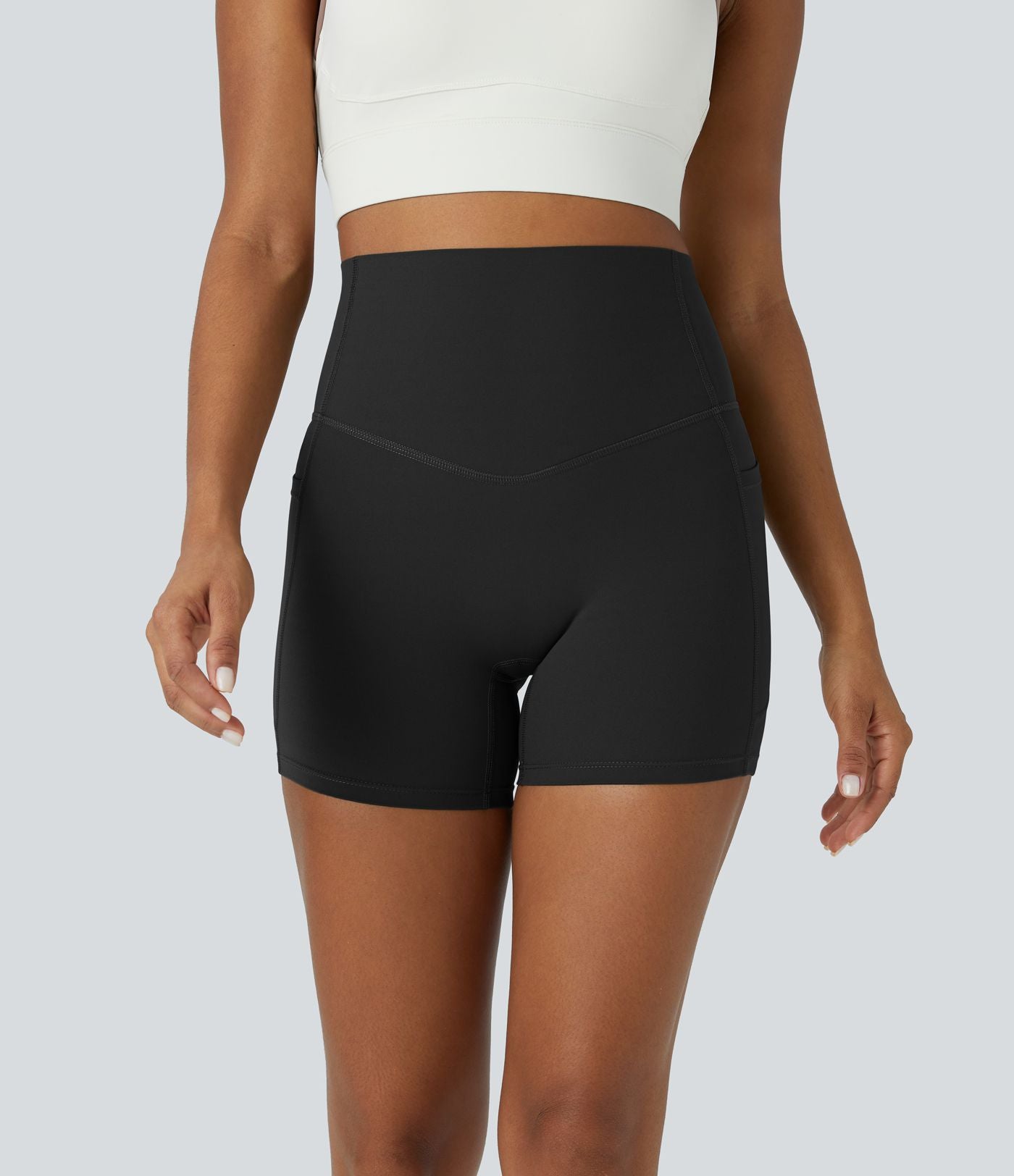 Short cycliste d'entraînement gainant taille haute UltraSculpt™ SoCinched à poches latérales 12,5 cm