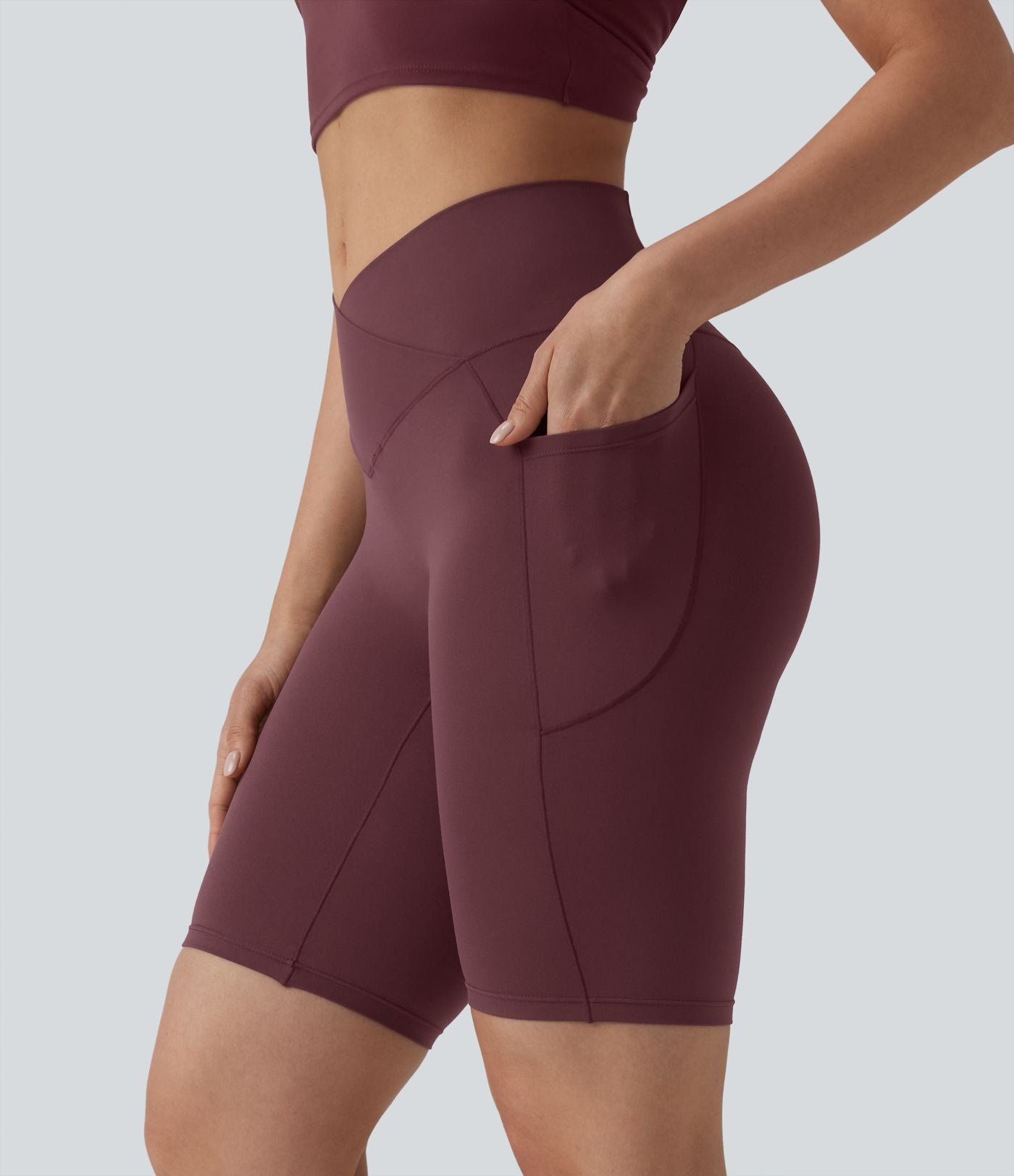 SoftlyZero™ Short cycliste de yoga croisé taille haute 23 cm avec poches - UPF50+